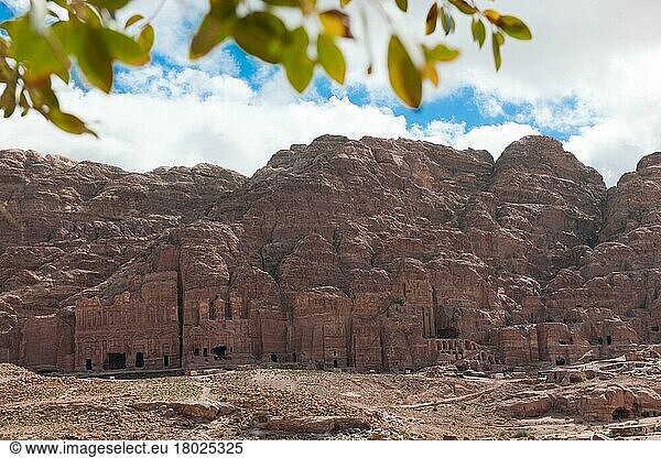 Königsgräber in Königswand  Kleinasien  Archäologischer Park Petra  Felsenstadt Petra  Jordanien  Asien