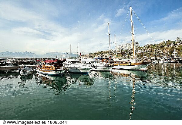 Kaleici Fischereihafen  Marina  Yachthafen  Antalya  Türkei  Jachthafen  Asien