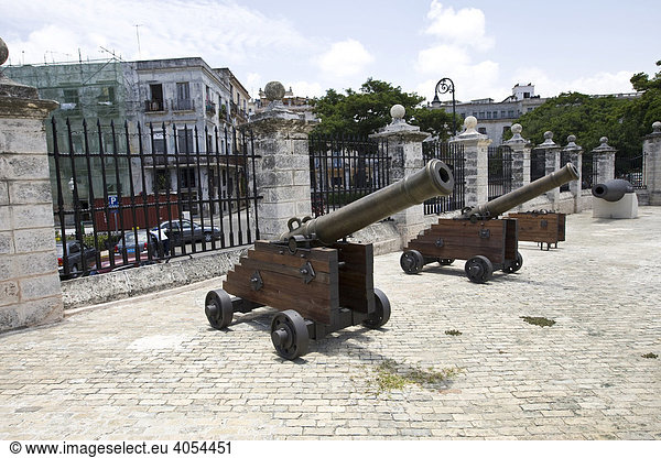 Kanonen im Castillo de la Real Fuerza  Havanna  Kuba  Cuba  Karibik