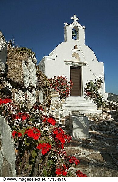 Kapelle auf dem Gipfel des Hügels in Chora  Insel Ios  Kykladen  Griechische Inseln  Griechenland  Europa.