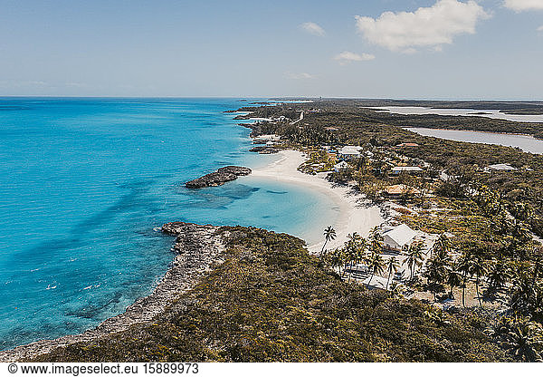 Karibik  Bahamas  Exuma  Drohnenansicht von Pretty Molly Beach