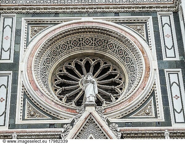 Kathedrale Santa Maria del Fiore  kunstvolle Steinmetzarbeit  Detailansicht  Florenz  Toskana  Italien  Europa