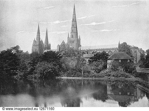 Kathedrale von Lichfield  um 1896. Künstler: Valentine & Söhne.