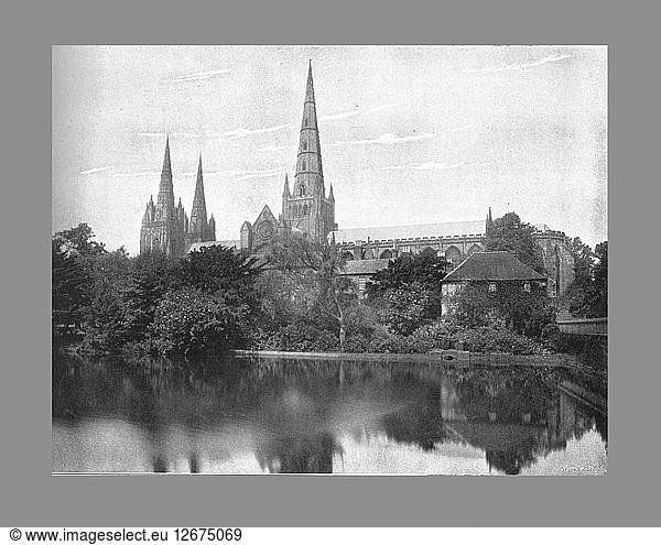 Kathedrale von Lichfield  um 1900. Künstler: Valentine & Söhne.