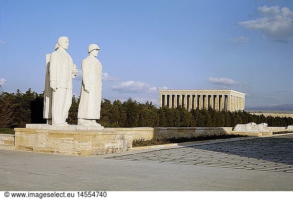Kemal Pascha  Mustafa  gen. AtatÃ¼rk  12.3.1881 - 10.11.1938  tÃ¼rkischer Politiker  PrÃ¤sident der TÃ¼rkei 1923 - 1938  Denkmal  Ankara  TÃ¼rkei