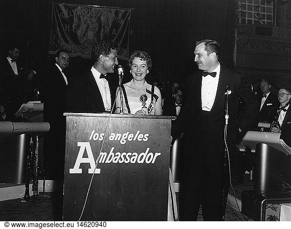 Kerr  Deborah  30.9.1921 - 16.10.2007  British actress  half length  with Vincent Price and Robert Stack  Golden Globe Award  Los Angeles  1957