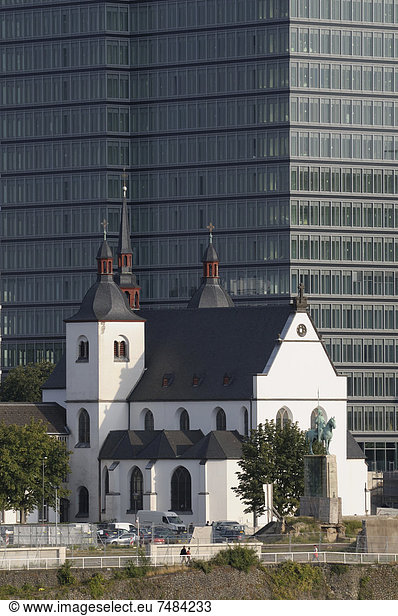 Kirche Alt Sankt Heribert  K÷ln Deutz  K÷ln  Nordrhein-Westfalen  Deutschland  Europa  ÍffentlicherGrund