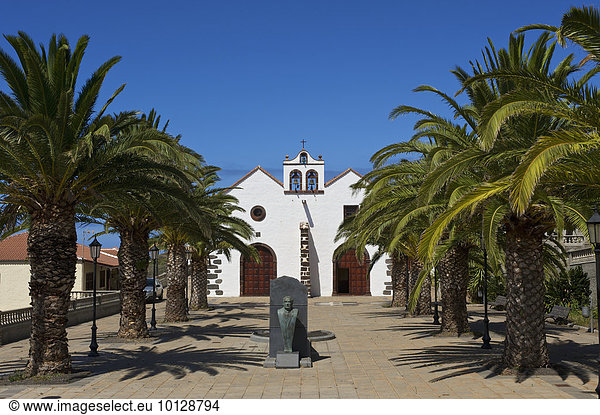 Kirche Santo Domingo de Garafia  La Palma  Kanarische Inseln  Spanien  Europa
