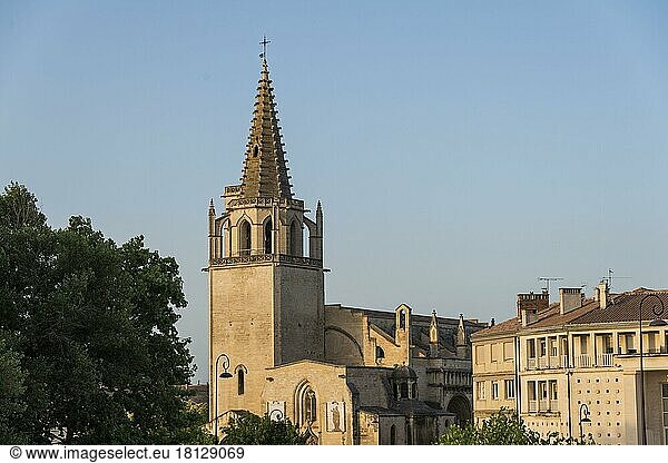 Kirche  Tarascon  Bouches-du-Rhone  Provence  Provence-Alpes-Cote d'Azur  Frankreich  Europa
