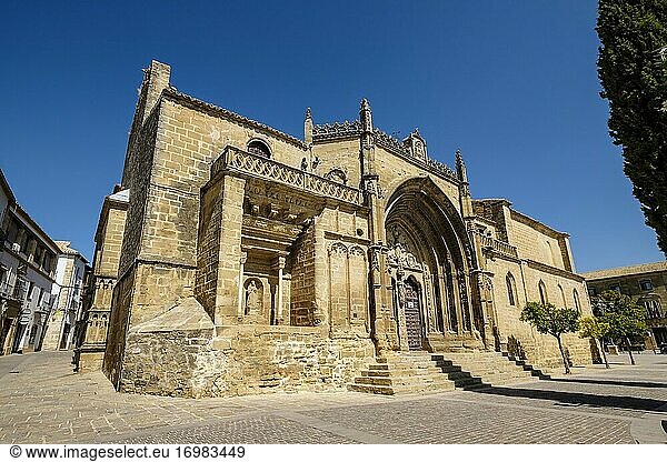 Kirche von San Pablo. Mittelalterliches Gotteshaus im gotischen Stil aus dem 13. Jahrhundert  Ubeda  UNESCO-Weltkulturerbe. Provinz Jaen  Andalusien  Südspanien Europa.