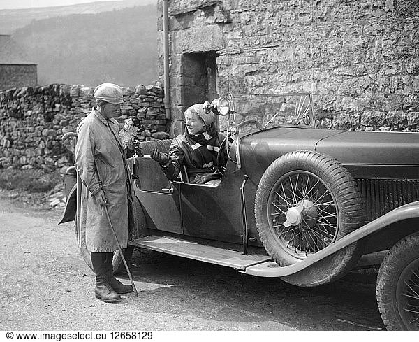Kitty Brunell in einem offenen 4-Sitzer MG 18/80  um 1930(?). Künstler: Bill Brunell.