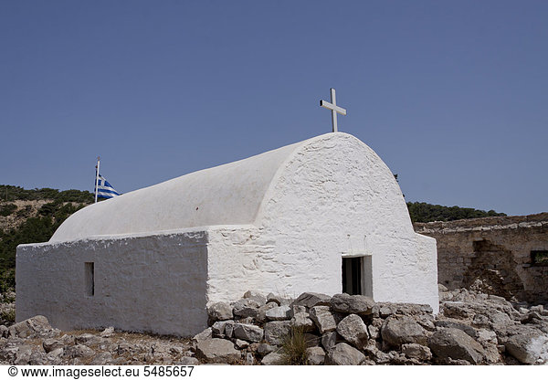 Kleine Kapelle im Kastell Kastro Monolithos  Rhodos  Griechenland  Europa
