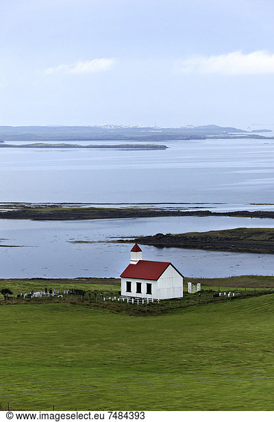 Kleine Kirche an den n÷rdlichen Fjorden  Island  Europa