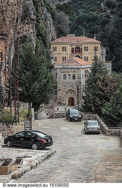Kloster des Heiligen Antonius des Großen  auch Qozhaya-Kloster genannt  im Kadisha-Tal - Heiliges Tal im Nord-Gouvernement des Libanon.