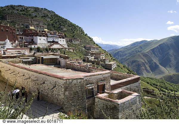 Kloster Ganden bei Lhasa  Tibet  China  Asien