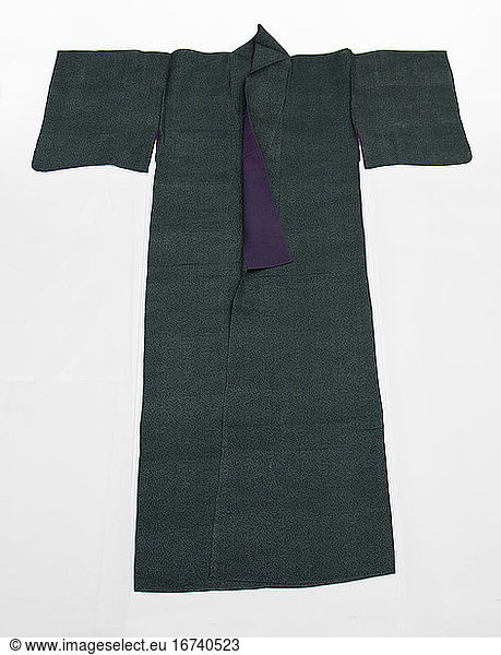 Kosode  ca. 1615–1868. Edo period (1615–1868).
Resist-dyed plain-weave silk  162.6 × 121.9 cm.
Inv. Nr. 2001.428.43
New York  Metropolitan Museum of Art.