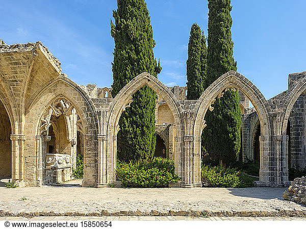 Kreuzgang der Abtei Bellapais  Zypern