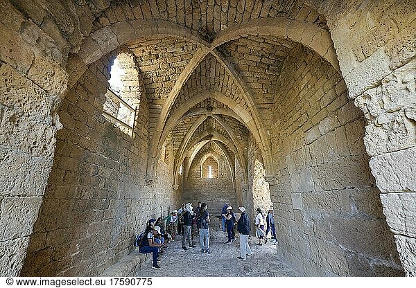 Kreuzgewölbe  Stadttor der Kreuzfahrer  Ausgrabungsstätte Cäsarea  Israel  Asien