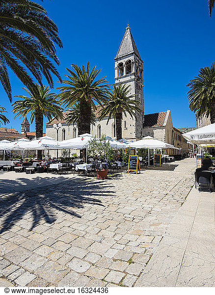Kroatien  Dalmatien  Trogir  Altstadt  Kathedrale des Heiligen Laurentius