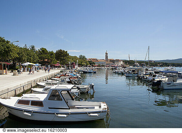 Kroatien  Krk  Ansicht des Hafens