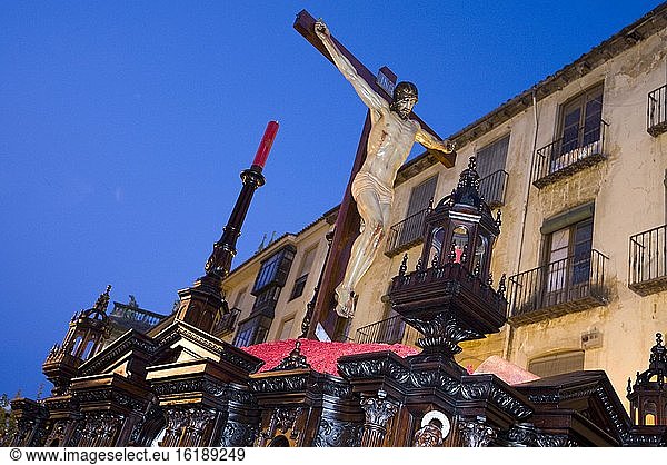 Kruzifix  Prozession zur Karwoche  Kathedrale von Jaen  Spanien  Europa