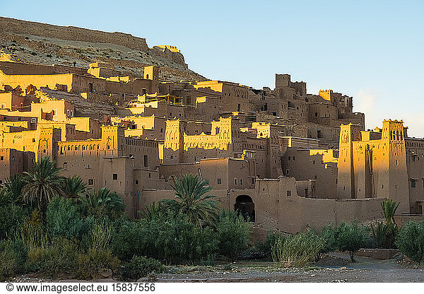 Ksar von Ait Ben Haddou (Ait Benhaddou) bei Sonnenuntergang  Provinz Ouarzazate  Marokko