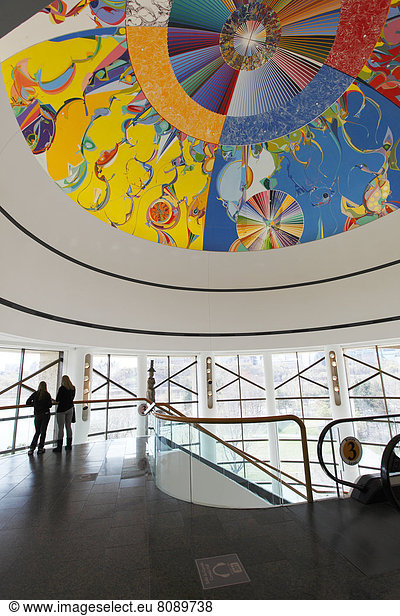 Kunst im Inneren der Kuppel des Canadian Museum of Civilization