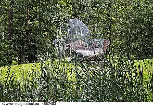 Kunst  Oppenheim  Dennis  Skulptur: 'Chair-Pool'  Europos parkas  Vilnius  Litauen