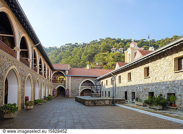 Kykkos-Kloster im TroÃ¶dos-Gebirge  Mylikouri  Zypern