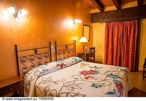 Ländliches Motiv ländliche Motive Schlafzimmer Hotel Kastilien-Leon Burgos Provinz Spanien
