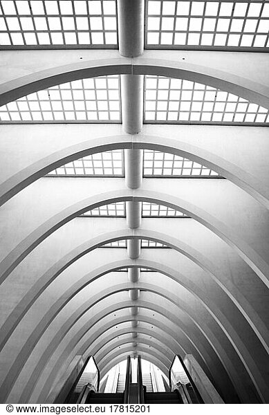 Lüttich  Bahnhof  Architektur  modern  Belgien  Europa