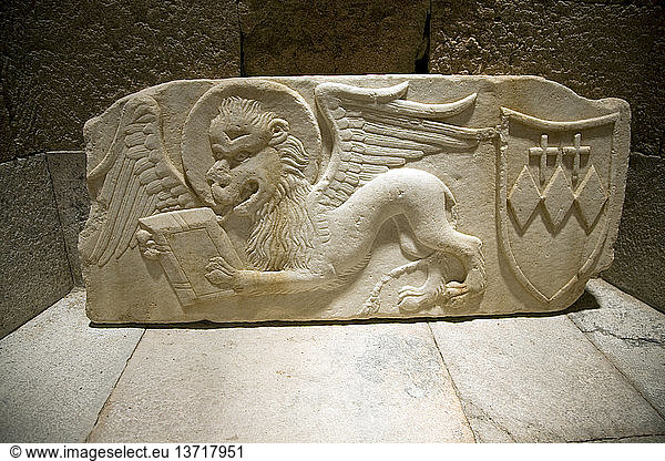 Löwe des Heiligen Markus  Wappen der Familie Crispi  Archäologisches Museum  Rhodos  Griechenland