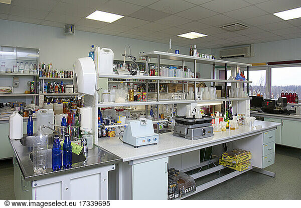 Laboruntersuchungen von Lebensmitteln und Getränken