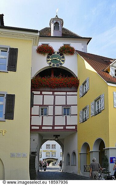 Lake Constance  Meersburg  city centre  old town  archway