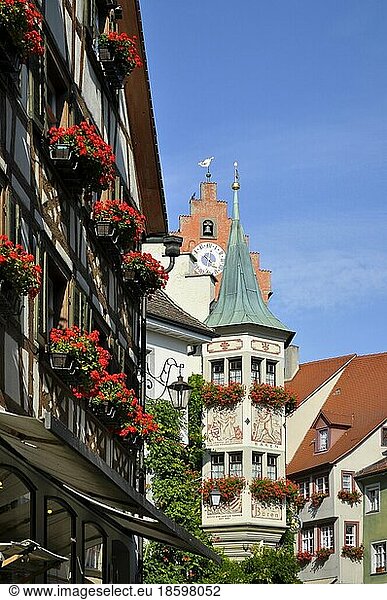 Lake Constance  Meersburg  city centre  old town  geraniums blooming on half-timbered house