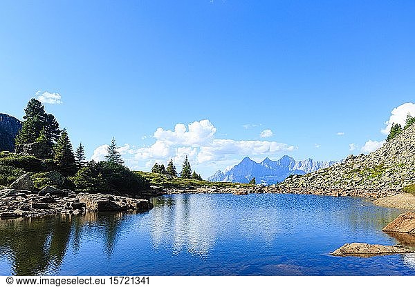 Lake Gasselsee with Dachstein massif  Styria  Austria  Europe