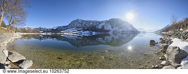 Landscape of Grundlsee Lake on Sunny Day in Winter  Liezen District  Styria  Austria