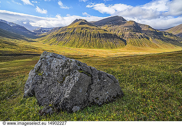 Landschaftliche Aussichten auf der Halbinsel Trollaskagi in Nordisland; Island