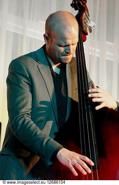 Lars Tormod Jenset  Watermill Jazz Club  Dorking  Surrey  24. Mai 2016. Künstler: Brian OConnor.