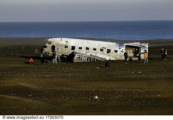 Lavawüste  Atlantik  Flugzeugwrack  Douglas DC-3 der US-Navy  Sander  Sólheimasandur  Südküste  Island  Europa
