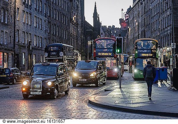 Lawnmarket Straße in Edinburgh  der Hauptstadt von Schottland  Teil des Vereinigten Königreichs.