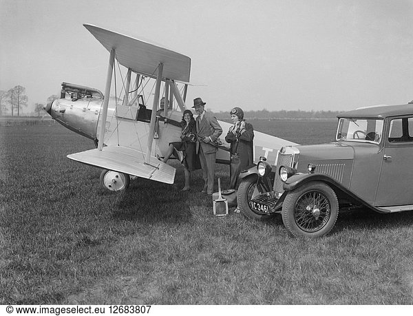 Lea-Francis-Salon vom Typ V und Blackburn Bluebird-Flugzeug um 1930. Künstler: Bill Brunell.