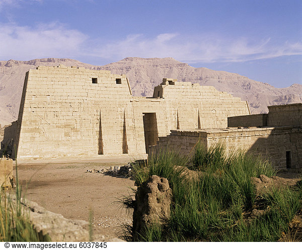 Leichenhalle Tempel von Ramses III,  Medinet Habu,  Theben,  UNESCO Weltkulturerbe,  Ägypten,  Nordafrika,  Afrika