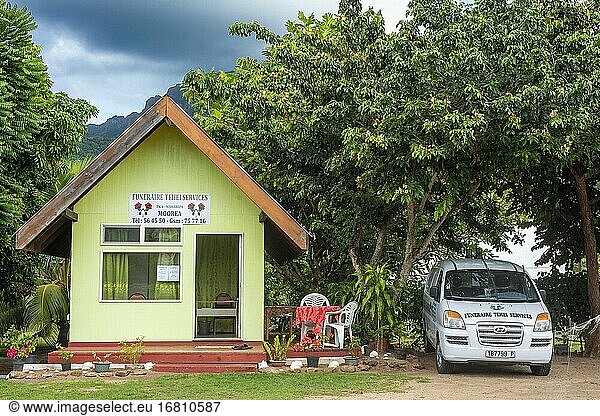 Leichenschauhaus in Moorea  Französisch-Polynesien  Gesellschaftsinseln  Südpazifik. Cook's Bay.