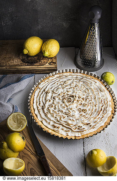 Lemon meringue tart