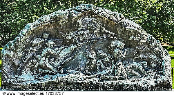 Lexington Minute Men Bronzerelief Battle Green Massachusetts von Bashka Paeff 1948 Ort der ersten Schlacht zwischen der britischen Armee und den amerikanischen Patrioten am 19. April 1775 Amerikanische Revolution.