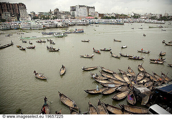 Life along the Buriganga River in Dhaka  Bangladesh