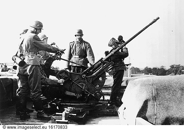 Light Anti-Aircraft Gun / Photo/ 1939