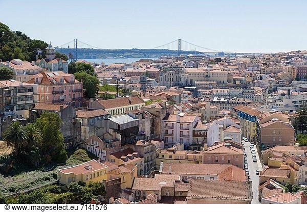Lissabon  Hauptstadt  Großstadt  Fluss  Ansicht  Terrasse  Miradouro  Portugal