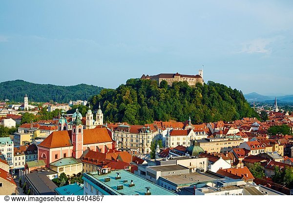 Ljubljana Hauptstadt Palast Schloß Schlösser Kirche Heiligtum Slowenien